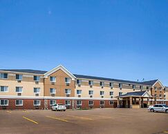 Quality Inn & Suites Davenport near I-80