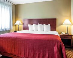 Quality Inn & Suites Davenport near I-80