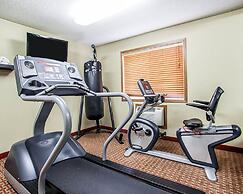 Quality Inn & Suites Davenport near I-80