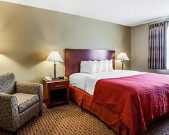 Quality Inn & Suites Davenport near I-80