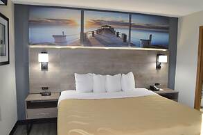 Quality Inn & Suites Ankeny - Des Moines