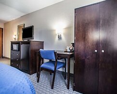 Quality Inn & Suites Ankeny - Des Moines