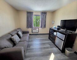 Howard Johnson by Wyndham Waterloo/Cedar Falls