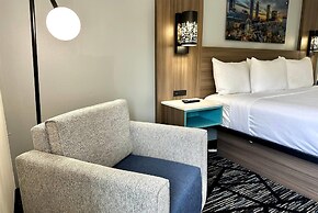 La Quinta Inn & Suites by Wyndham Atlanta Roswell