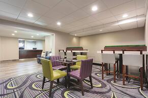 La Quinta Inn & Suites by Wyndham Atlanta Roswell