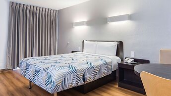 Motel 6 Addison, TX - Dallas