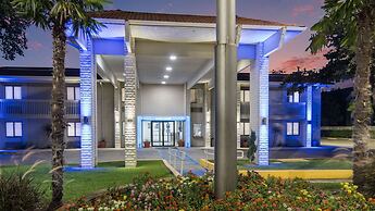 Motel 6 Addison, TX - Dallas