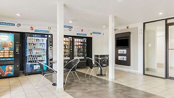 Motel 6 Addison, TX - Dallas