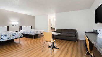 Motel 6 Addison, TX - Dallas