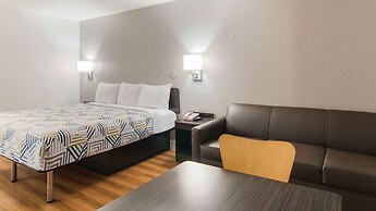 Motel 6 Addison, TX - Dallas