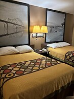 Super 8 by Wyndham Cedar Rapids