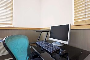 Super 8 by Wyndham Helena