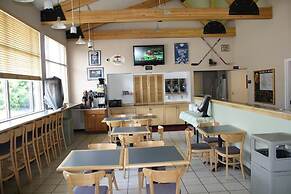 Super 8 by Wyndham Helena