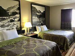 Super 8 by Wyndham Helena