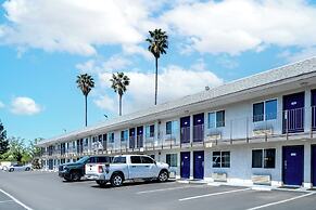 Motel 6 Pleasanton, CA
