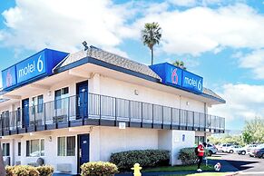 Motel 6 Pleasanton, CA