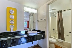 Motel 6 Pleasanton, CA