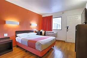 Super 8 by Wyndham Walnut Creek