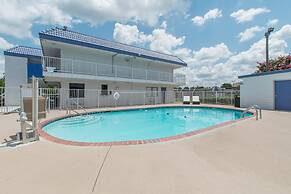 Motel 6 Norcross, GA - Atlanta Northeast