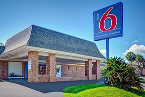 Motel 6 Tallahassee, FL - Downtown