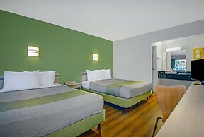 Motel 6 Tallahassee, FL - Downtown