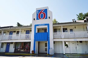 Motel 6 Nashua, NH - North