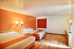 Motel 6 Nashua, NH - North