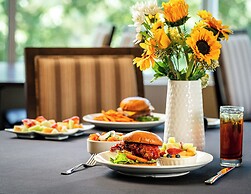 Atlanta Evergreen Lakeside Resort
