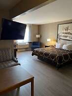 Super 8 by Wyndham Alton