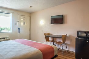 Motel 6 Mesquite, TX - Rodeo - Convention Ctr