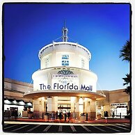 La Quinta Inn & Suites by Wyndham Orlando South