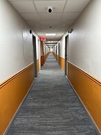 La Quinta Inn & Suites by Wyndham Orlando South