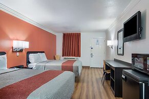 Motel 6 Marshall, TX