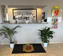 Super 8 by Wyndham Greeley