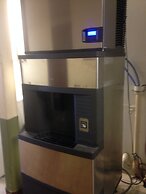 Super 8 by Wyndham Craig