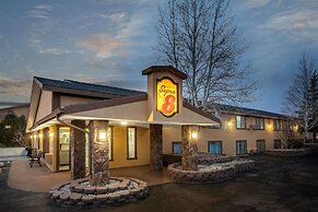 Super 8 by Wyndham Craig