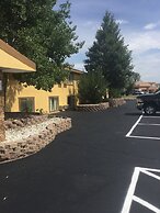 Super 8 by Wyndham Craig