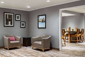 La Quinta Inn & Suites by Wyndham Chicago Tinley Park