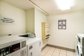 Motel 6 Arlington Heights, IL - Chicago North Central