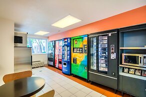 Motel 6 Arlington Heights, IL - Chicago North Central