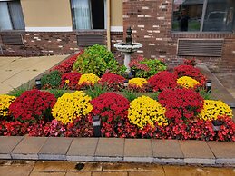 Super 8 by Wyndham Sterling Heights/Detroit Area