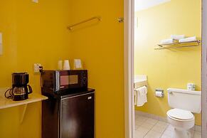 Economy Inn & Suites