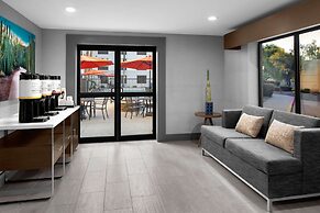 Hampton Inn Phoenix-Biltmore