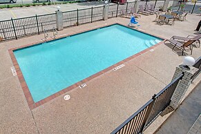 Days Inn by Wyndham San Antonio Near Fiesta Park