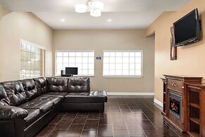 Days Inn by Wyndham San Antonio Near Fiesta Park