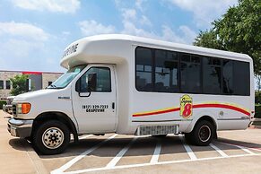 Super 8 by Wyndham Grapevine/DFW Airport Northwest