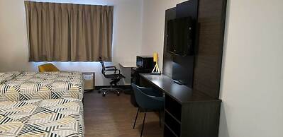 Motel 6 Kewanee, IL