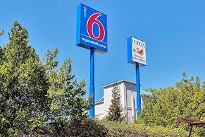 Motel 6 Belmont, CA - San Francisco - Redwood City