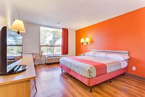 Motel 6 Belmont, CA - San Francisco - Redwood City
