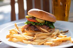 Crowne Plaza Cabana, Palo Alto by IHG